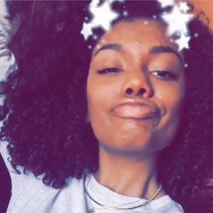 Meet your Posher, Vanessa